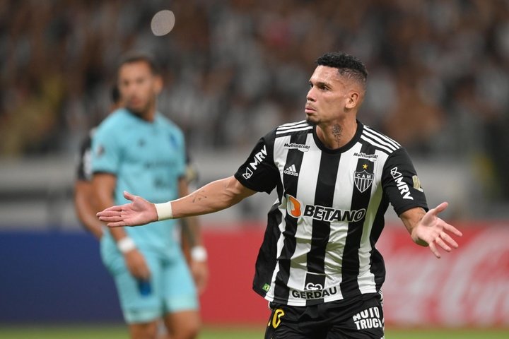 Atlético Mineiro cumple con nota ante Carabobo para seguir vivo en la Libertadores