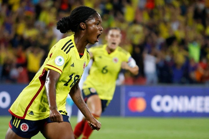 Los obstáculos para el crecimiento del fútbol femenino en Colombia