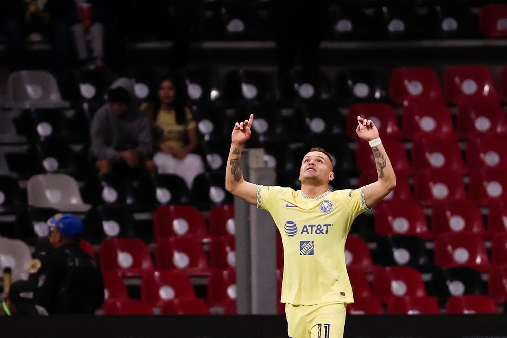 Jonathan Rodríguez sustituyó a Darwin Núñez en la Selección. EFE