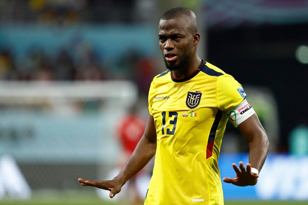 Enner Valencia no estará con Ecuador por molestias en la rodilla. EFE