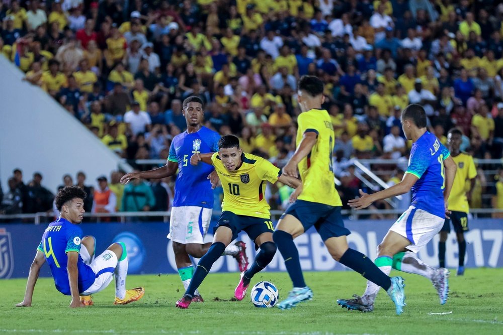 Ecuador y Brasil no pudieron pasar del empate. EFE