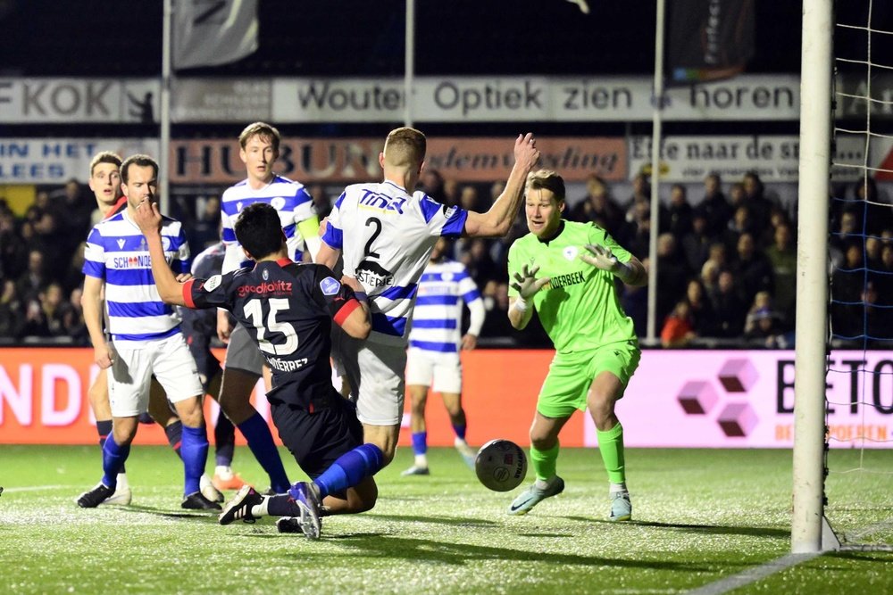 El PSV se impuso por 1-2 ante el Spakenburg. EFE