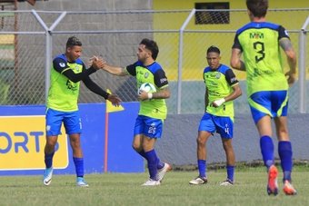 Honduras Progreso continúa en lo más bajo de la clasificación tras no pasar del empate ante Olancho. El cuadro local, que comenzó ganando, acabó sellando tablas y se mantiene como 'farolillo rojo' de la Liga Hondureña.