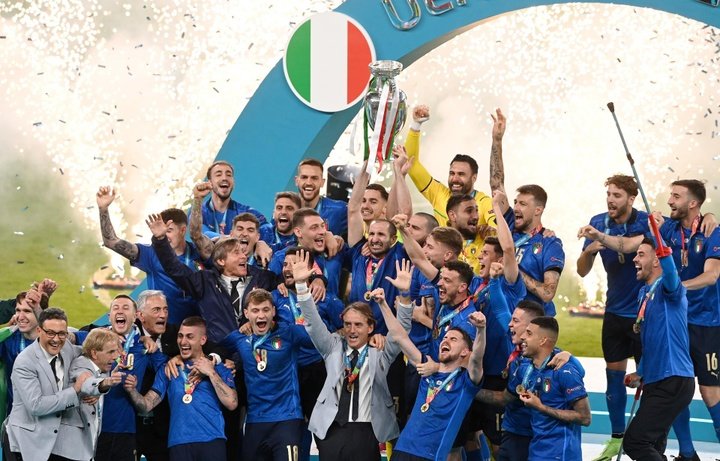 Italia se presenta candidata para la Euro 2032; Reino Unido e Irlanda, para la de 2028