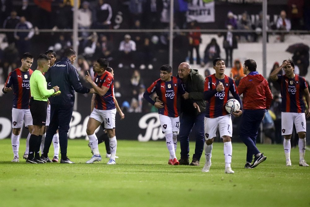 Cerro Porteño sigue la estela de Libertad. EFE