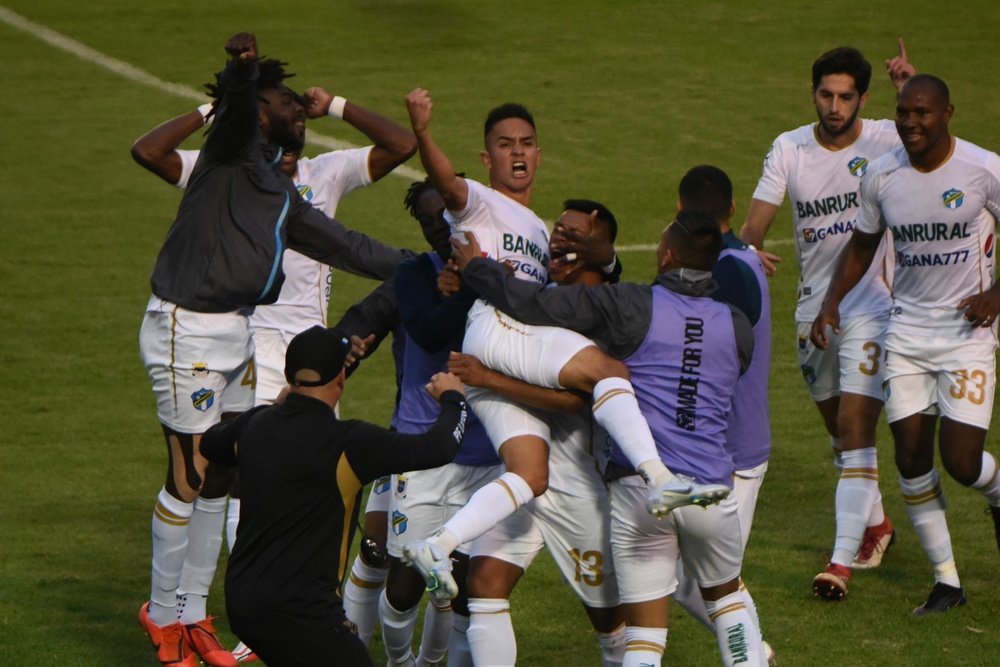 Así quedan los cuartos de final del Clausura de Guatemala. EFE