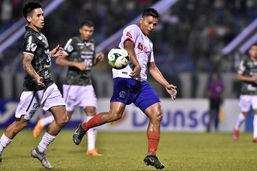 Olimpia-Marathón y Olancho-Real España, semifinales en Honduras. EFE