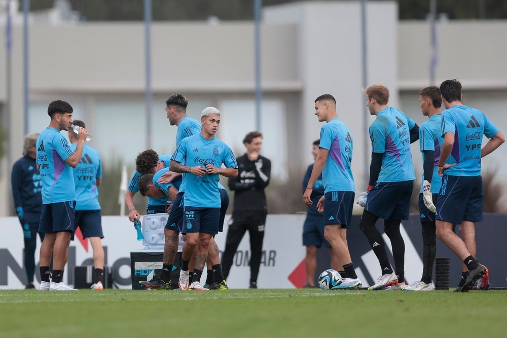 Argentina prepara su amistoso. EFE