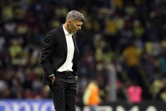 El América de México ha aceptado la renuncia de Fernando Ortiz como entrenador de las 'Águilas'. El técnico lo anunció tras perder en la semifinal del Clausura.