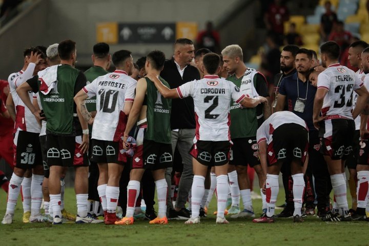 Flamengo visita a Ñublense con la mirada en los octavos