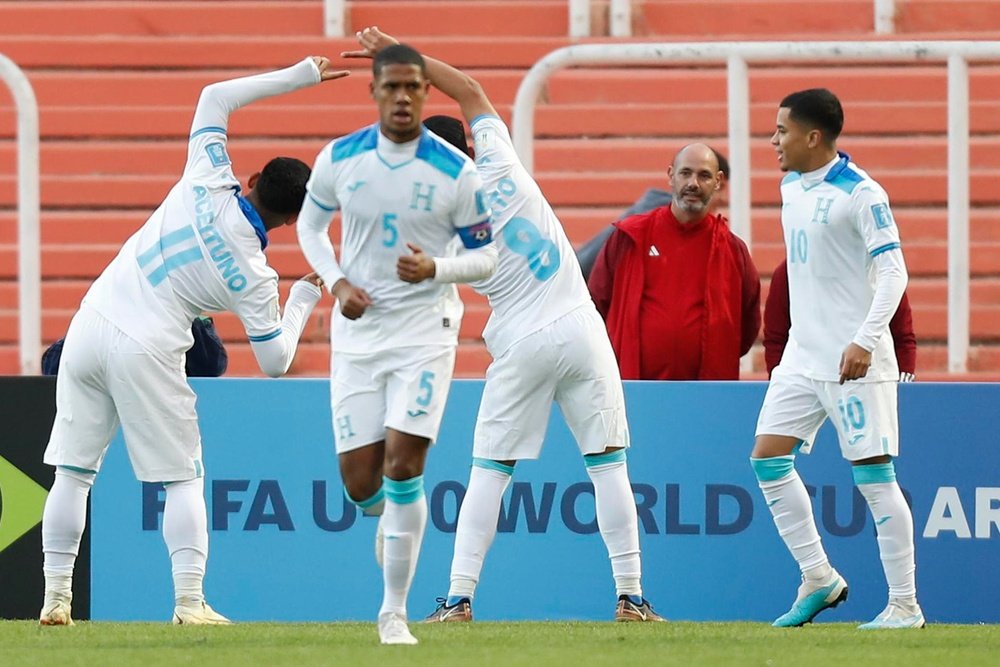 Honduras quiere sacudirse el polvo en un 'match ball' ante Corea del Sur. EFE