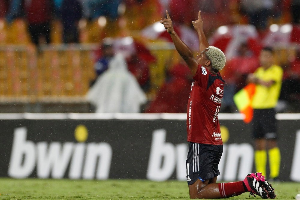 Independiente Medellín se llevó la victoria . EFE