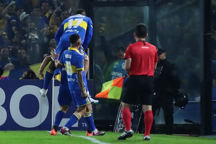 Weigandt se encarga de llevar a Boca a octavos de la Copa Libertadores