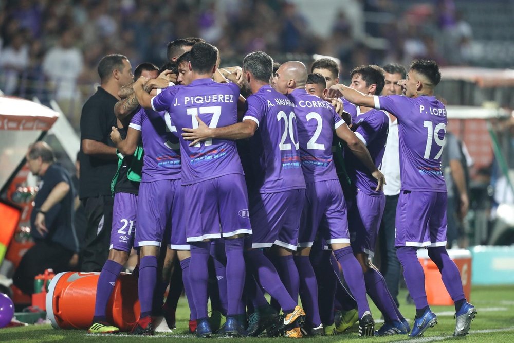 Defensor Sporting venció por 2-1 a Danubio. EFE