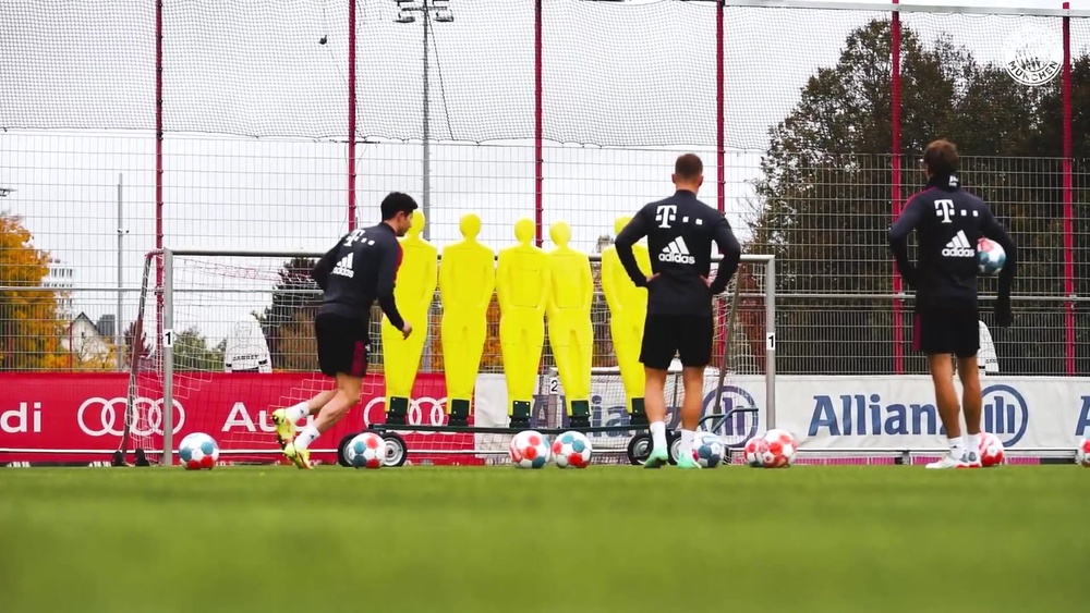 Na gaveta! Lewa e Sané mostram precisam em treino de cobrança de falta. DUGOUT