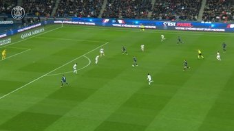 A review of Mbappe and Achraf's best connections. DUGOUT