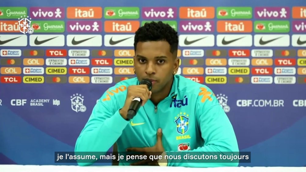 Rodrygo honoré de porter le numéro 10 du Brésil. Dugout