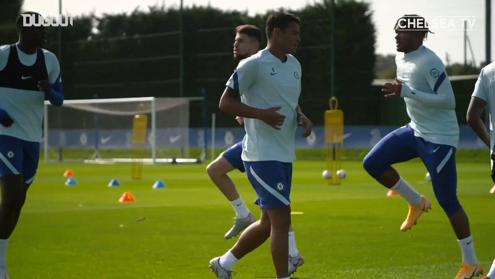 Thiago Silva treina pela primeira vez com elenco do Chelsea. DUGOUT