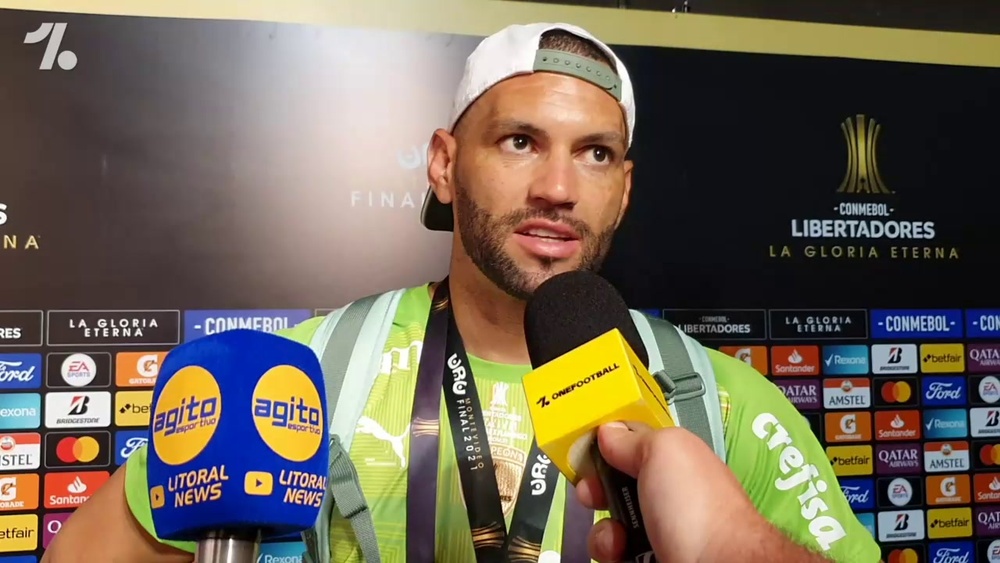 Weverton acredita em melhor preparação para o Mundial e fala sobre provocação de Gabigol. DUGOUT