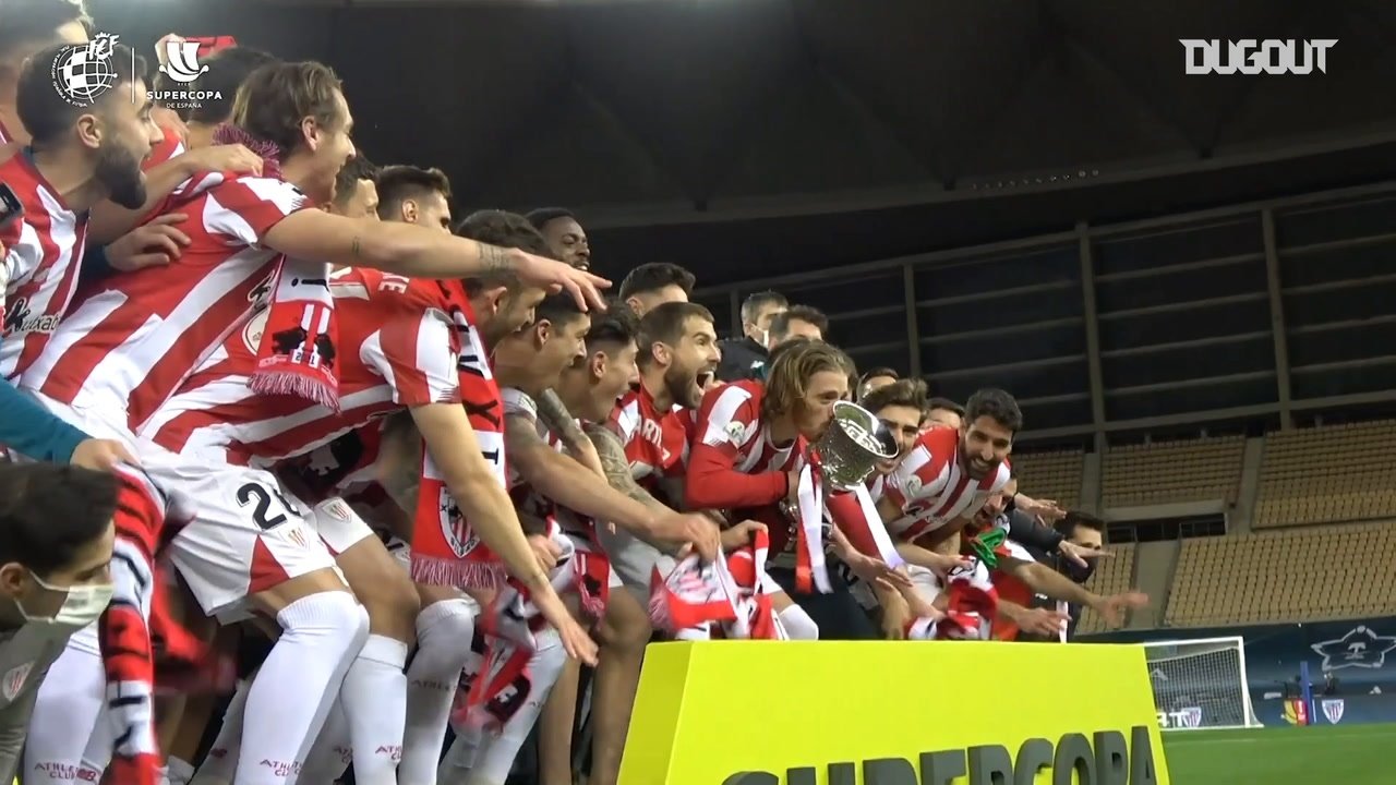 Éxtasis rojiblanco tras ganar al Barça. DUGOUT