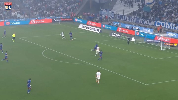 Lyon recorded an easy 0-3 victory in the French league. DUGOUT