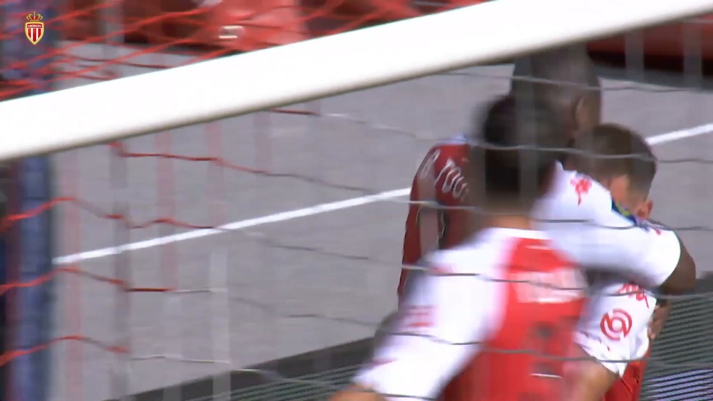 Le premier but de Ruben Aguilar à Monaco. Dugout