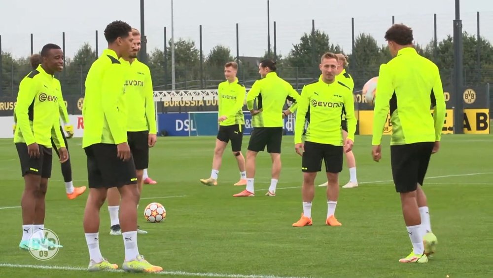 Dortmund have been training ahead of the Sporting game. DUGOUT