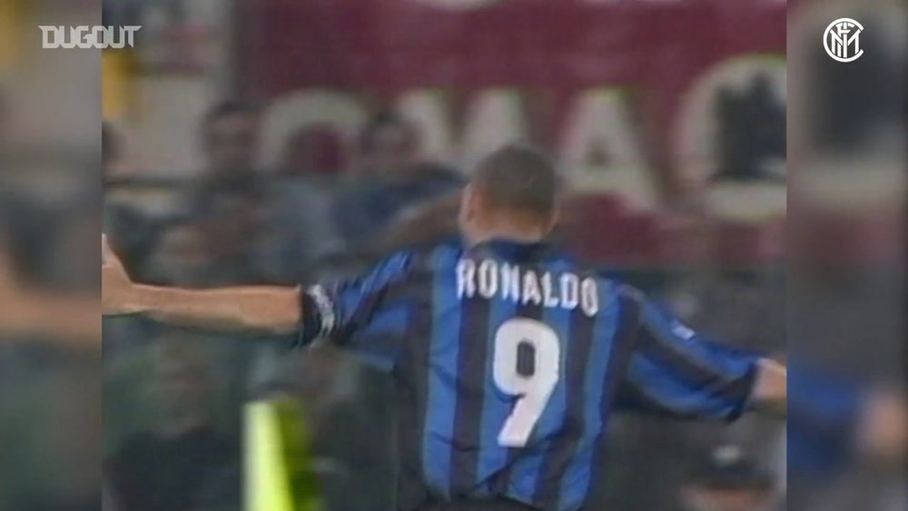 Ronaldo, Zamorano e Simeone acabam com a Roma em 1999. DUGOUT
