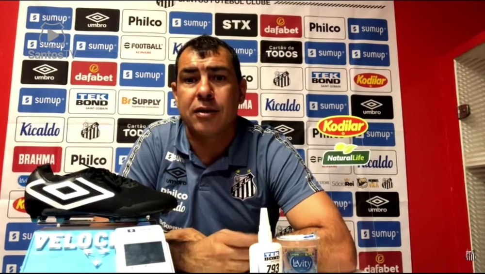 Carille e seu desempenho a frente do Santos nos primeiros cinco jogos. DUGOUT