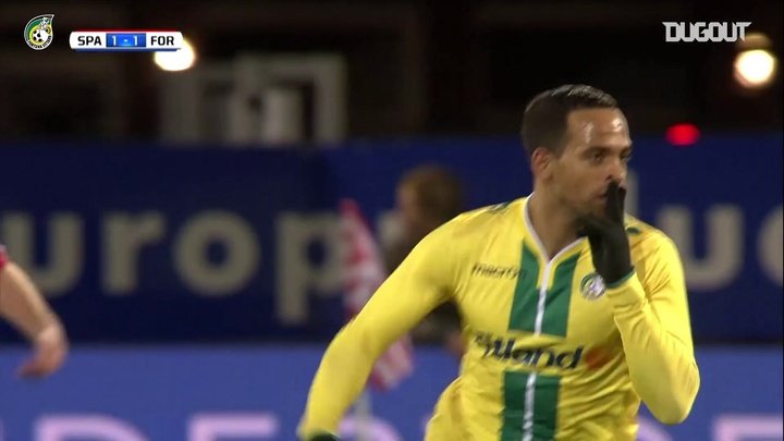 VÍDEO: o belo e único gol de Raymond Fafiani pelo Fortuna Sittard