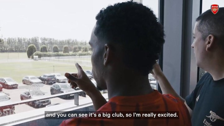 VIDEO: Jurrien Timber's first interview at Arsenal