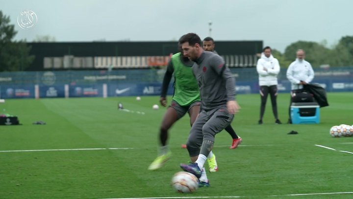 VIDEO: Messi's training session ahead of Man City game