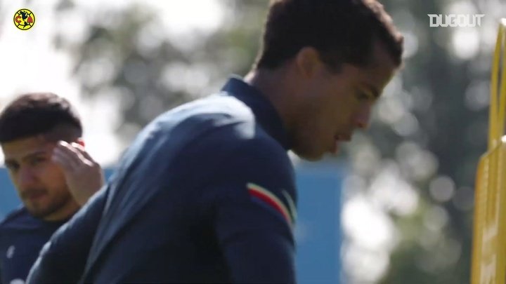 VIDEO: Ochoa returns to training
