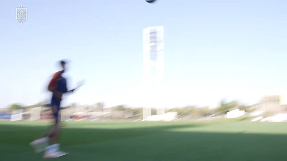 VIDEO: Nico, Lamine Yamal e Balde mostrano le skill nell'allenamento della Spagna. DUGOUT