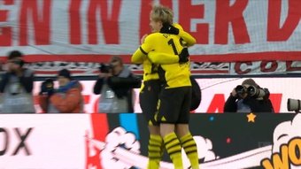 Donyell Malen a été la star du match lors de la victoire 4-0 du Borussia Dortmund sur la pelouse de Köln en Bundesliga.