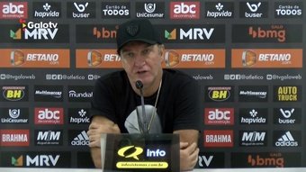 Cuca rebate críticas sobre eliminação para o Palmeiras