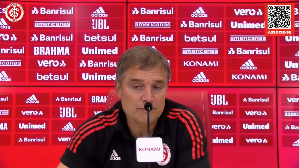 Aguirre detalha plano para Paolo Guerrero no Internacional. DUGOUT