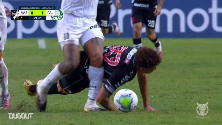 VIDEO: Felipe Melo's serious injury at Vasco de Gama