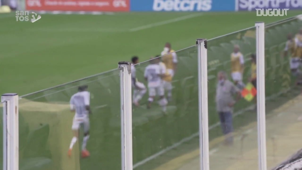 Santos beat Internacional 2-0 in the Brazilian League on Saturday. DUGOUT