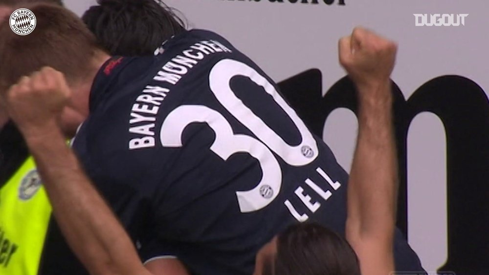 Luca Toni secures Bayern win at Arminia. DUGOUT