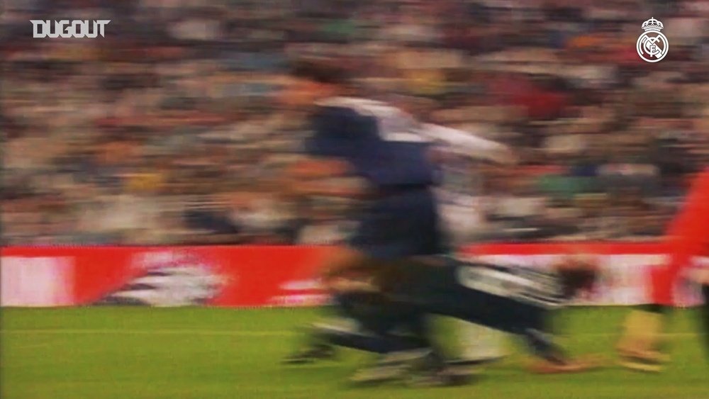 Raul scored 24 goals in Real Madrid's 2000-01 La Liga winning season. DUGOUT