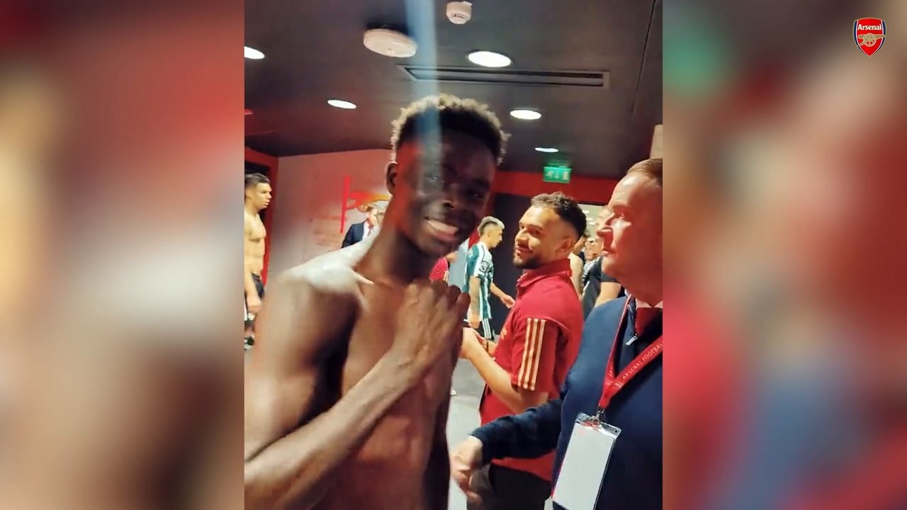 VIDEO: Rice, Jesus and Martinelli celebrate win against Man United in the tunnel