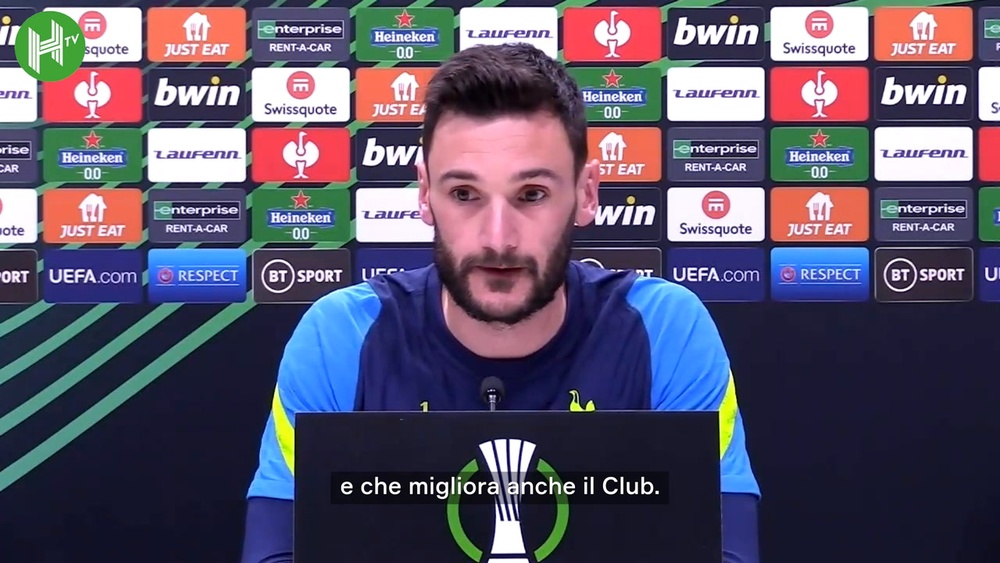 Lloris accoglie Conte. Dugout