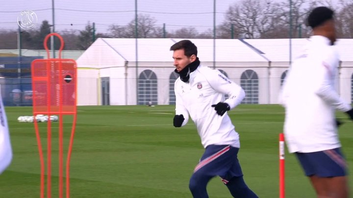 VÍDEO: Com Messi, PSG treina antes de partida contra o Reims