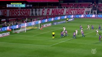 Guardate il rigore sbagliato da James Rodríguez nella sconfitta del San Paolo contro il Fortaleza allo stadio Morumbi.