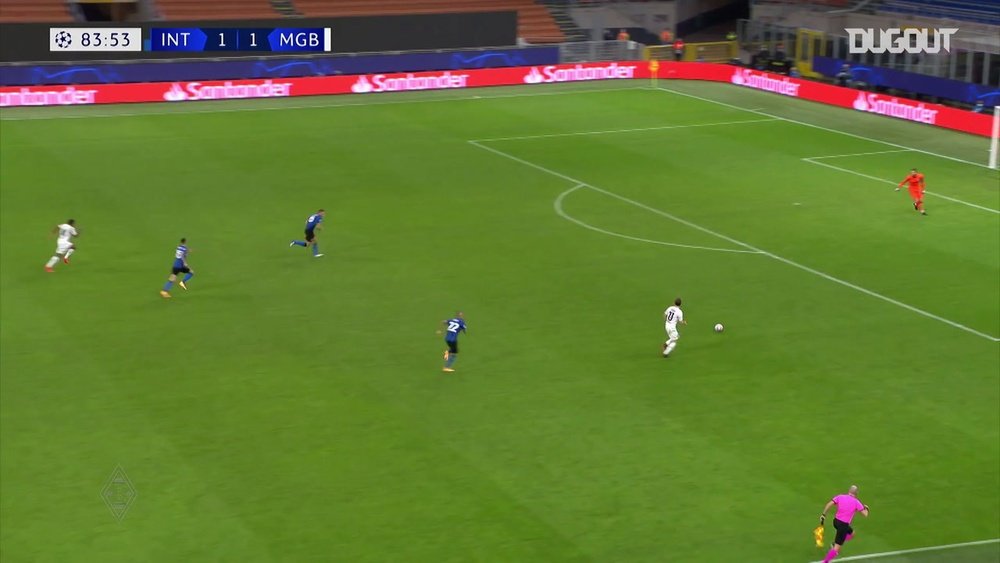 L'assist di Neuhaus contro l'Inter. AFP