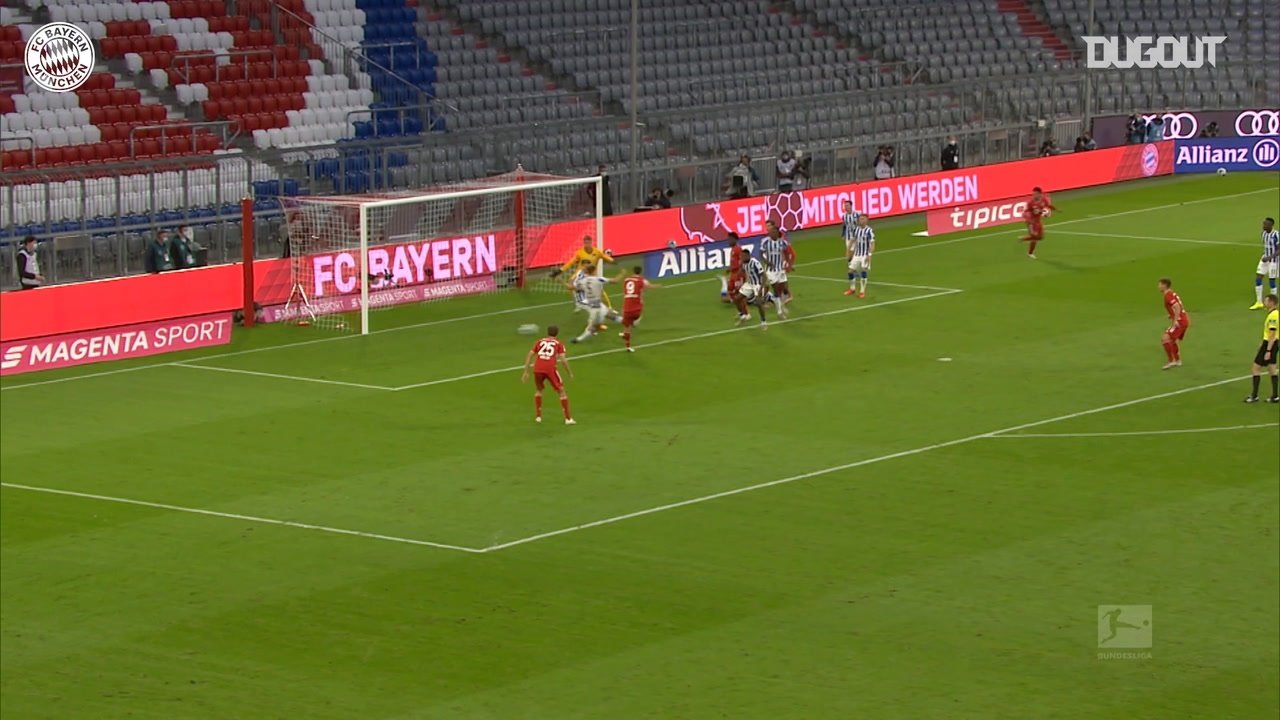VIDEO: Lewandowski scores four in 4-3 win over Hertha Berlin