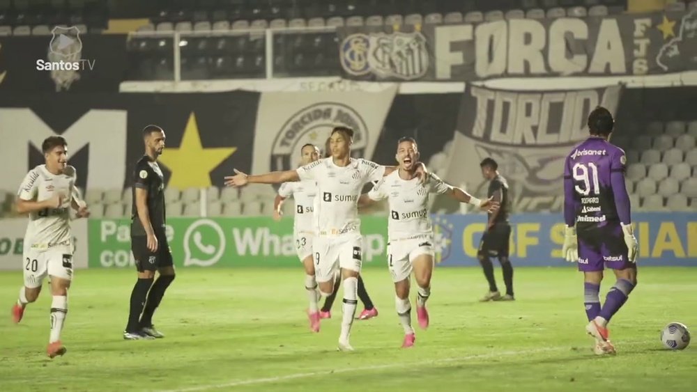 Santos beat Ceara 3-1 in a Brasileirao fixture. DUGOUT