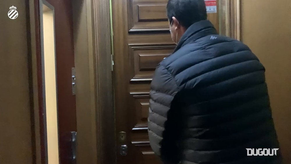 VIDEO: RCD Espanyol fans helping each other during the quarantine. DUGOUT