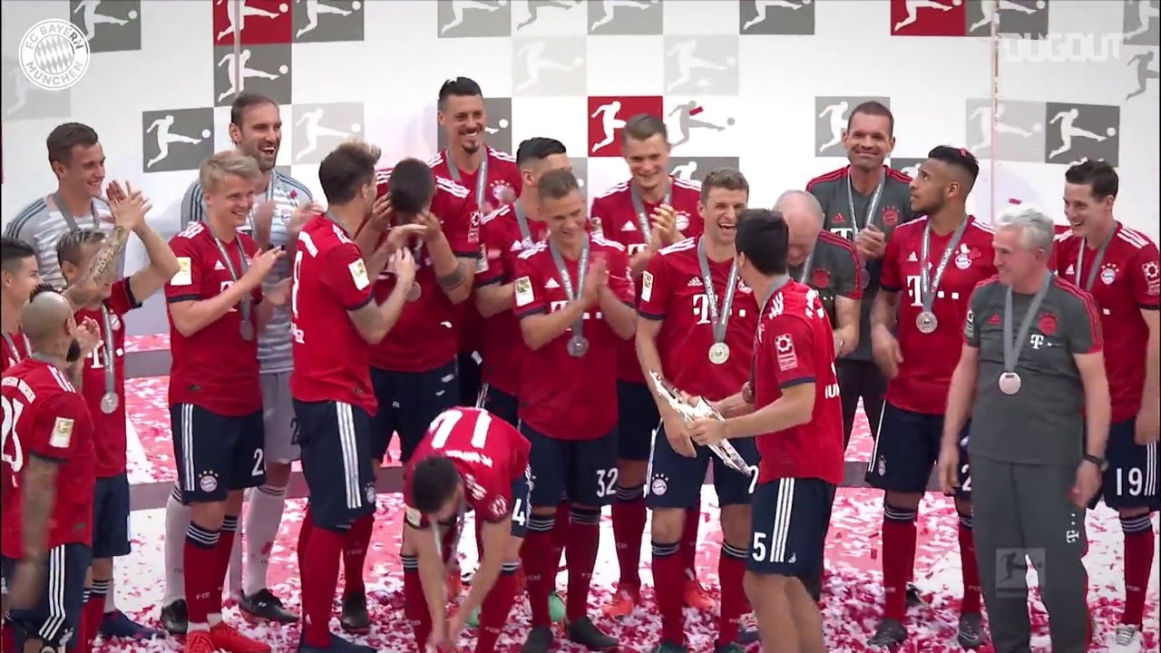 Les meilleurs moments de Matt Hummels au Bayern Munich. DUGOUT